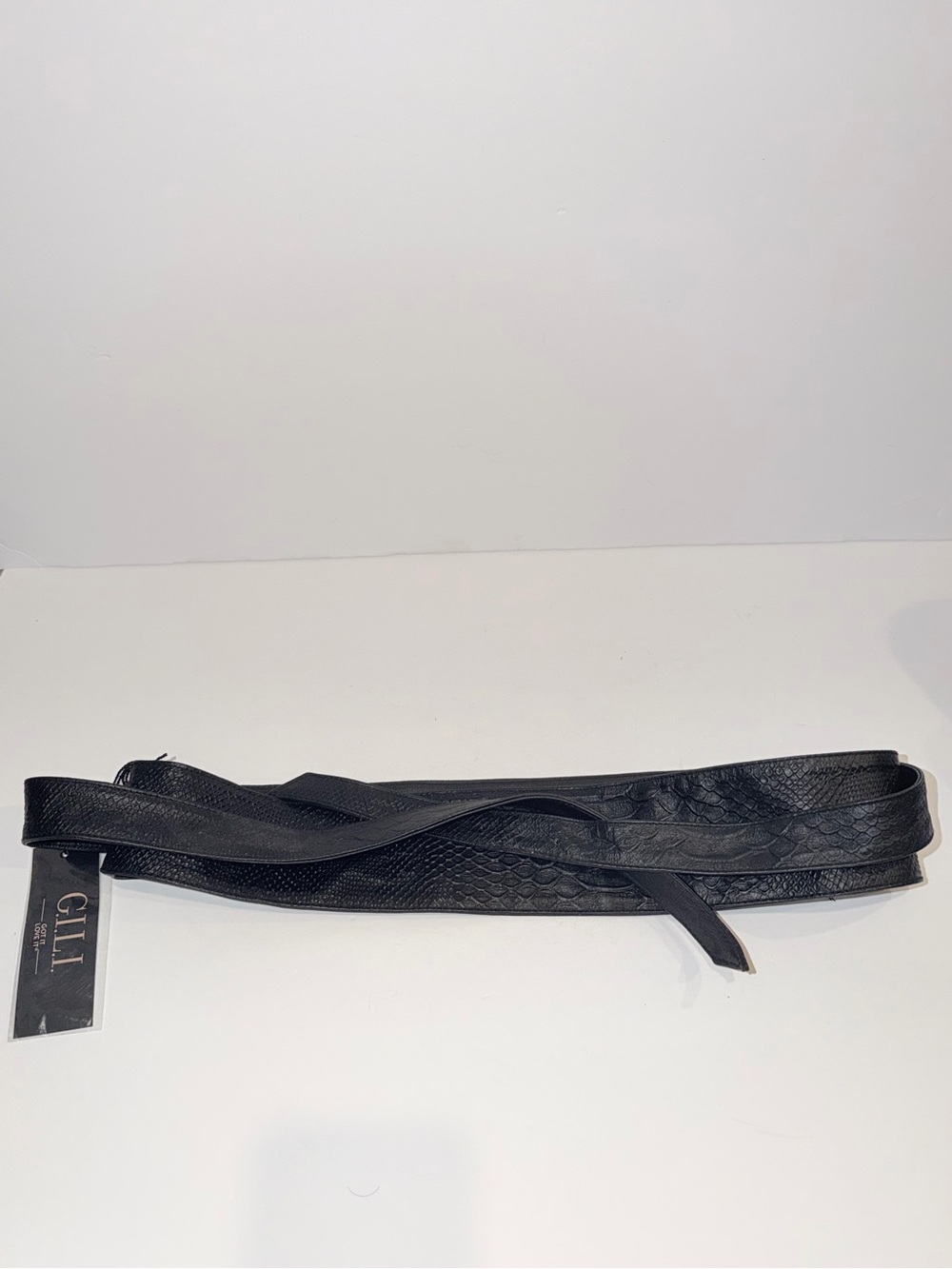 BNWTS Gilli Black Leather Reversible Embossed Wrap Belt, Sz XS/SM